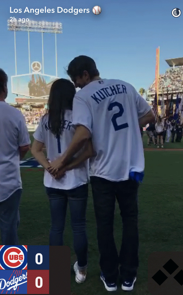 Ashton Kutcher, Mila Kunis Ashton Kutcher, Mila Kunis